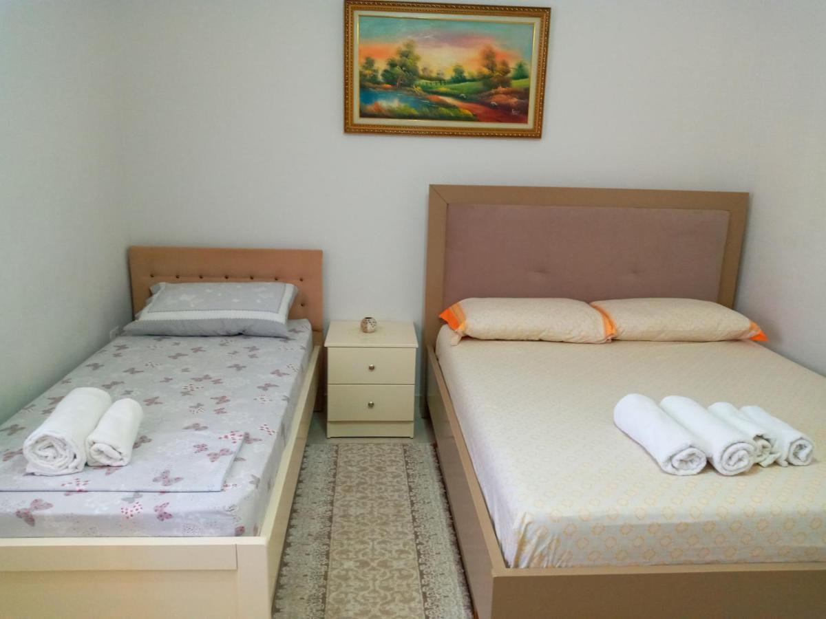 Unejs Apartment Berat Buitenkant foto