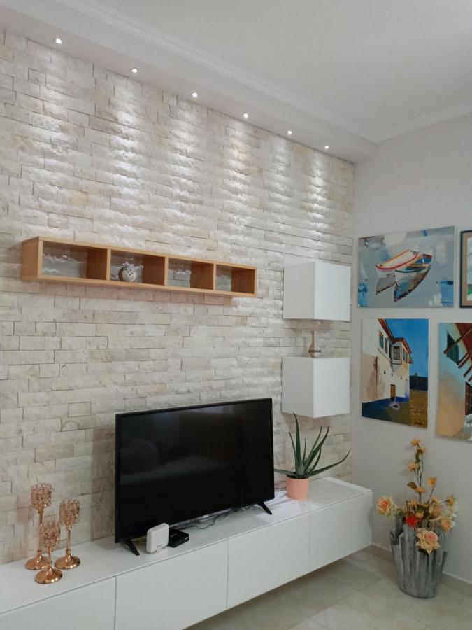 Unejs Apartment Berat Buitenkant foto